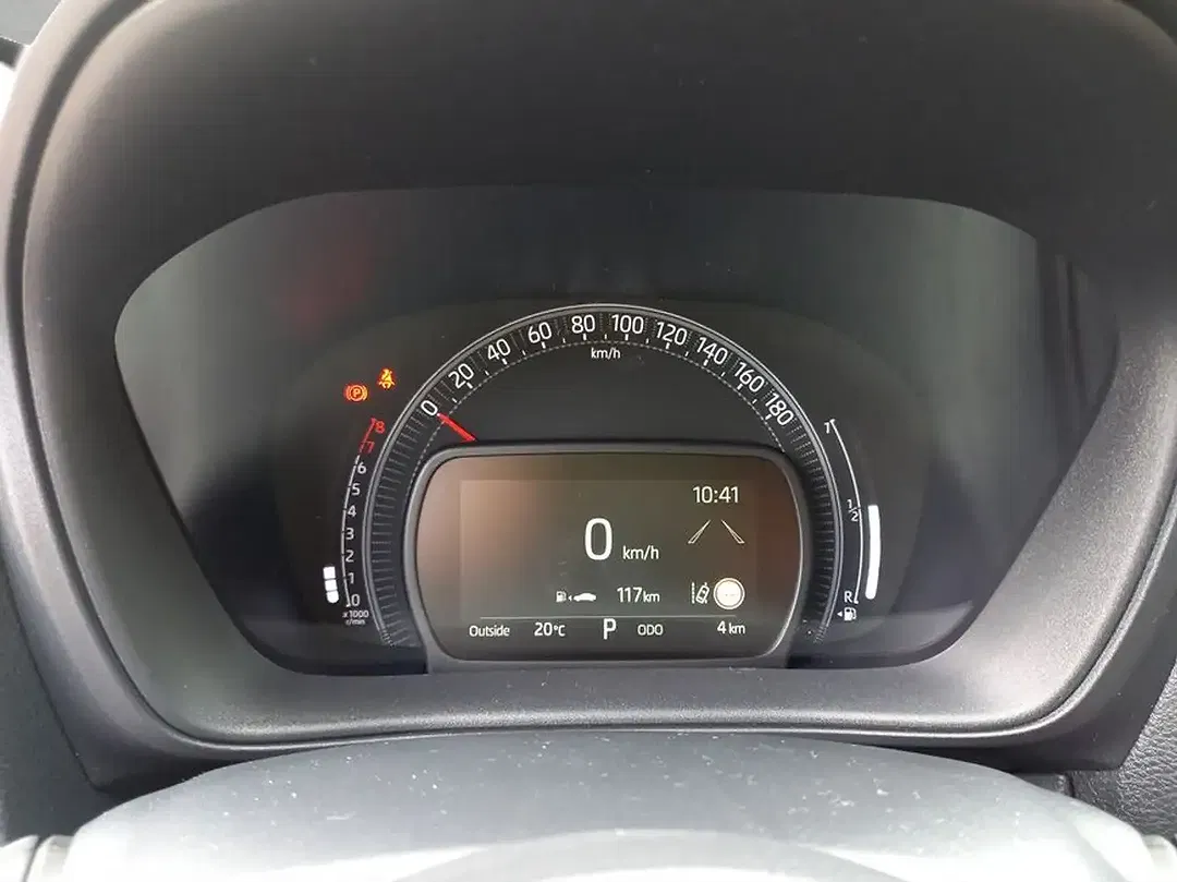 Toyota Aygo X Air Teamplayer - Thumbnail 11