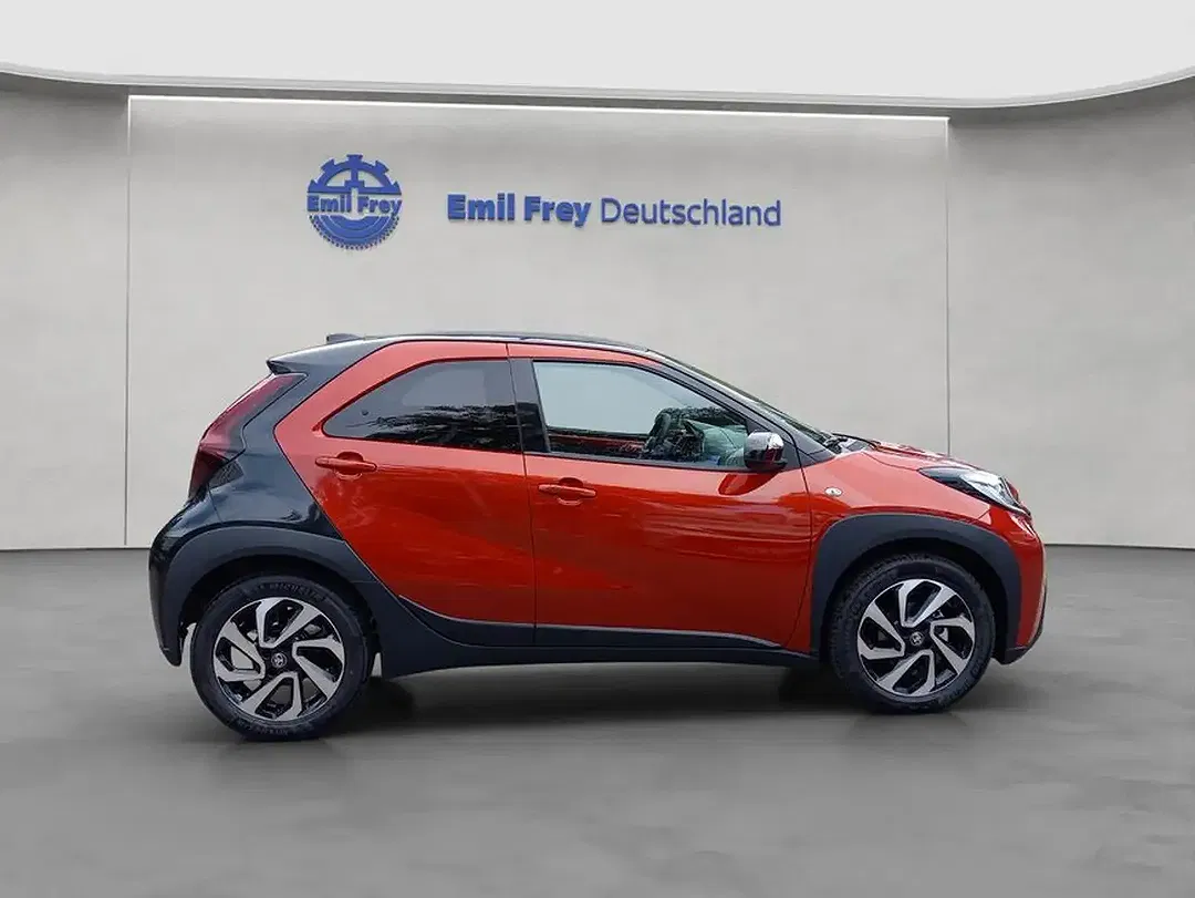 Toyota Aygo X Air Teamplayer - Thumbnail 6