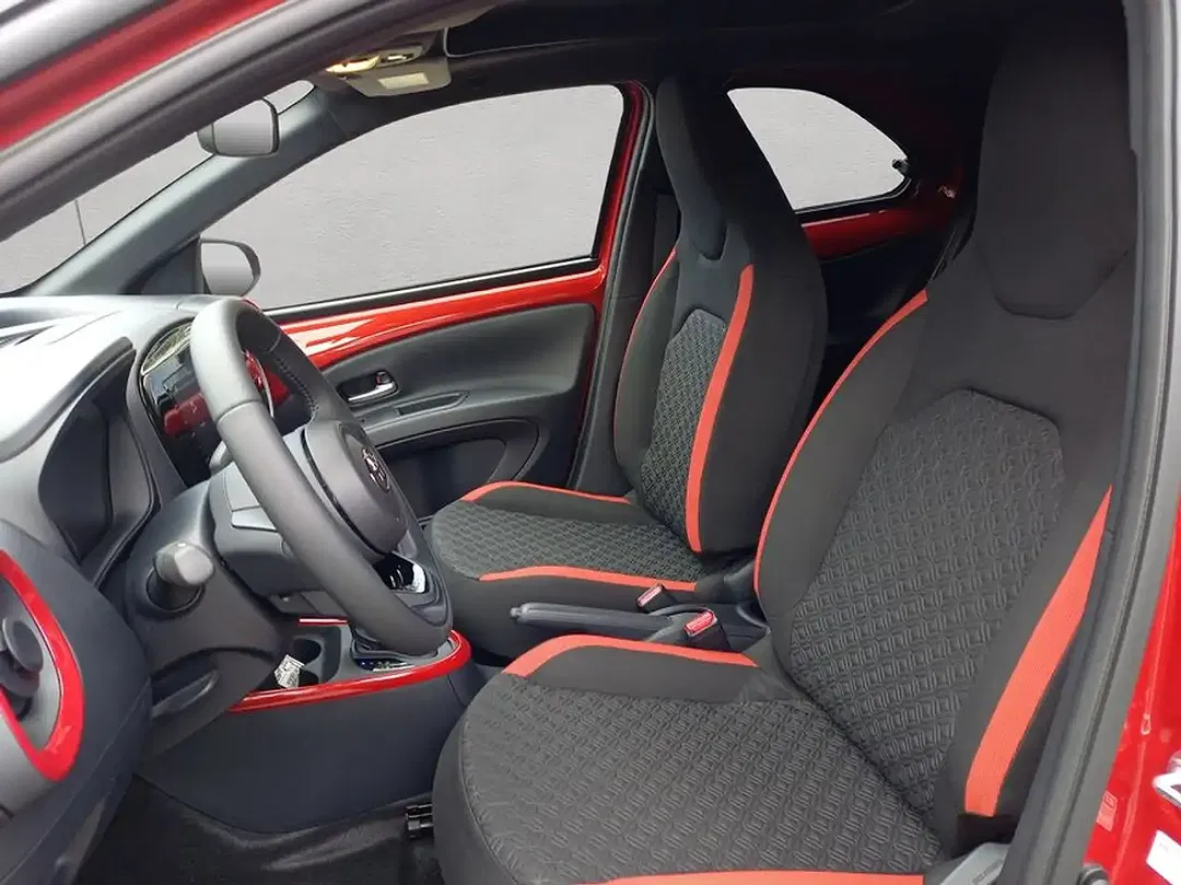 Toyota Aygo X Air Teamplayer - Thumbnail 9