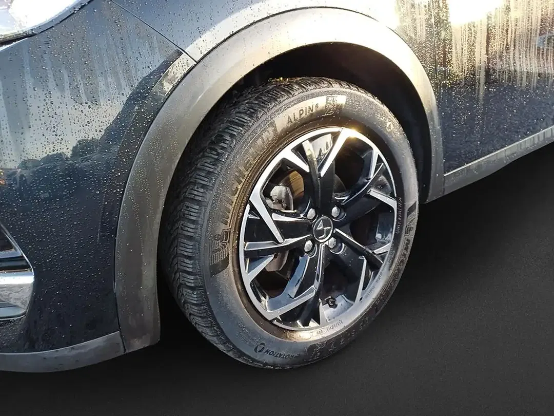 DS Automobiles DS 3 - Thumbnail 6