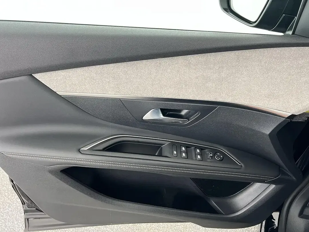 Peugeot 3008 GT - Thumbnail 10
