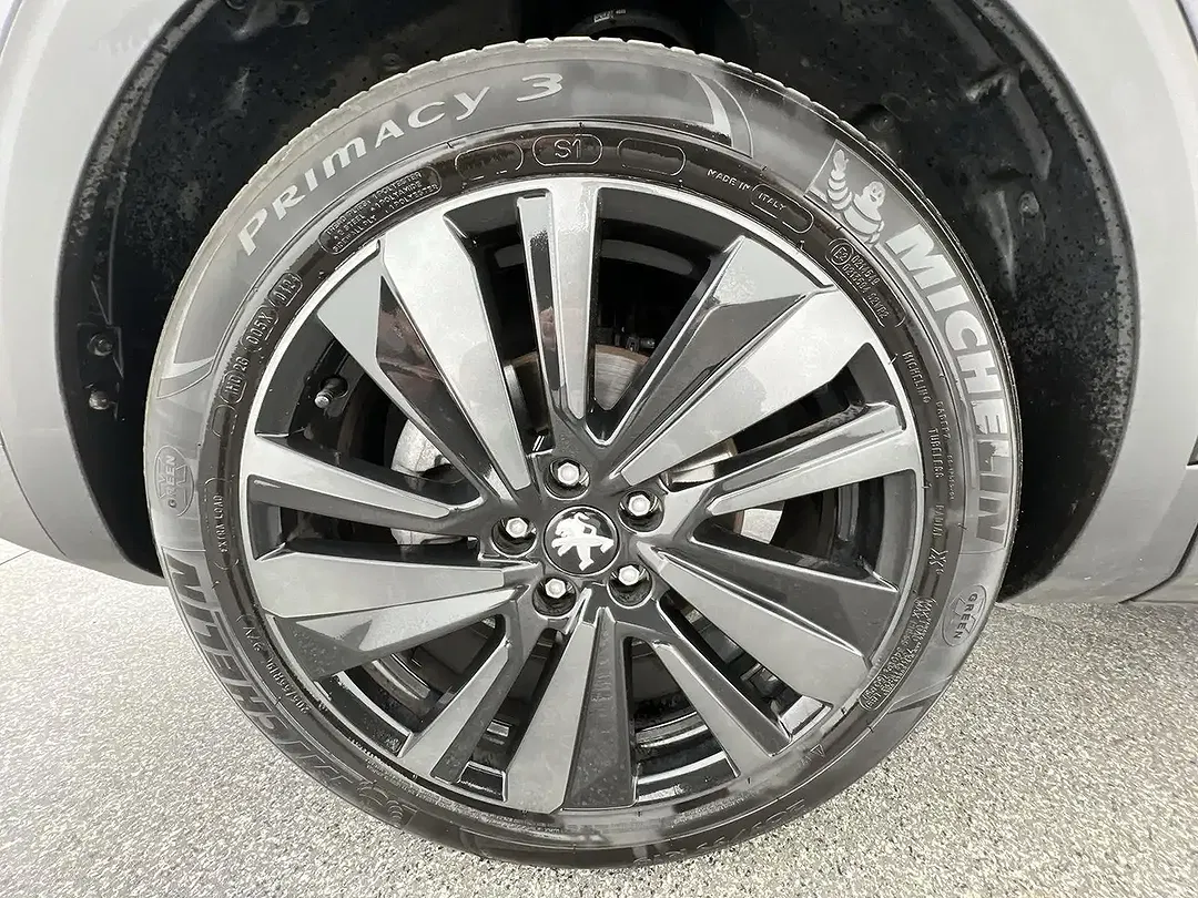 Peugeot 3008 GT - Thumbnail 6