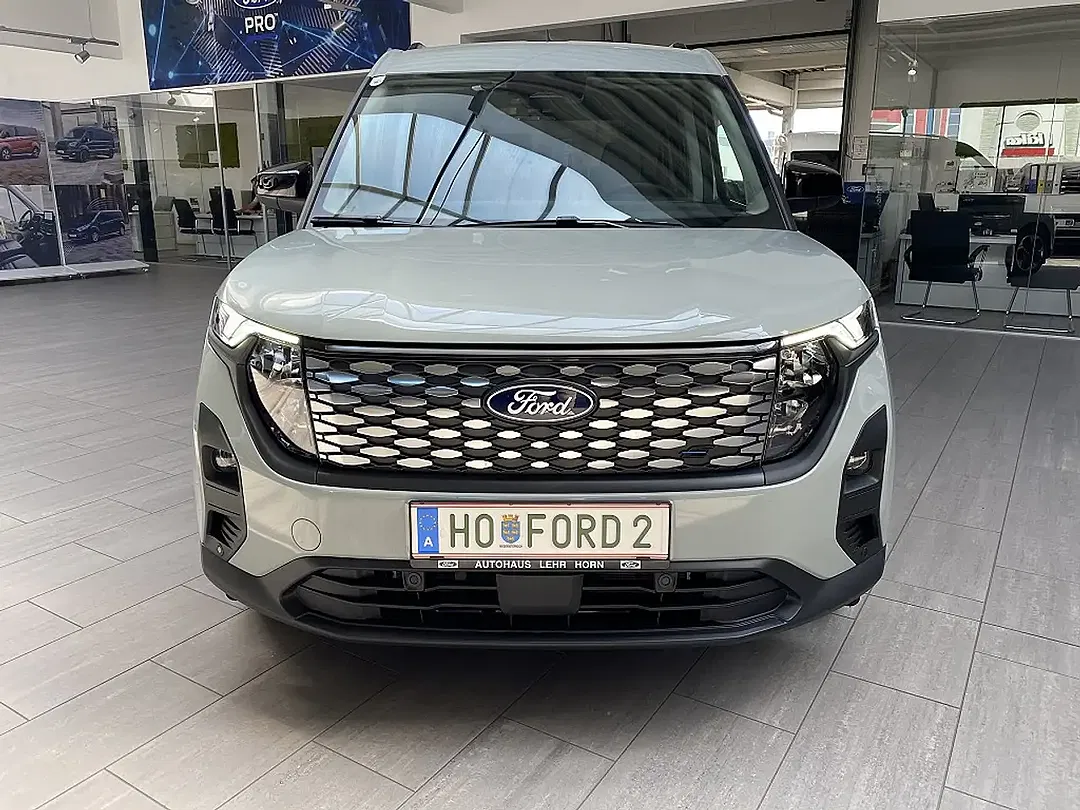 Ford Tourneo Courier Titanium - foto 2