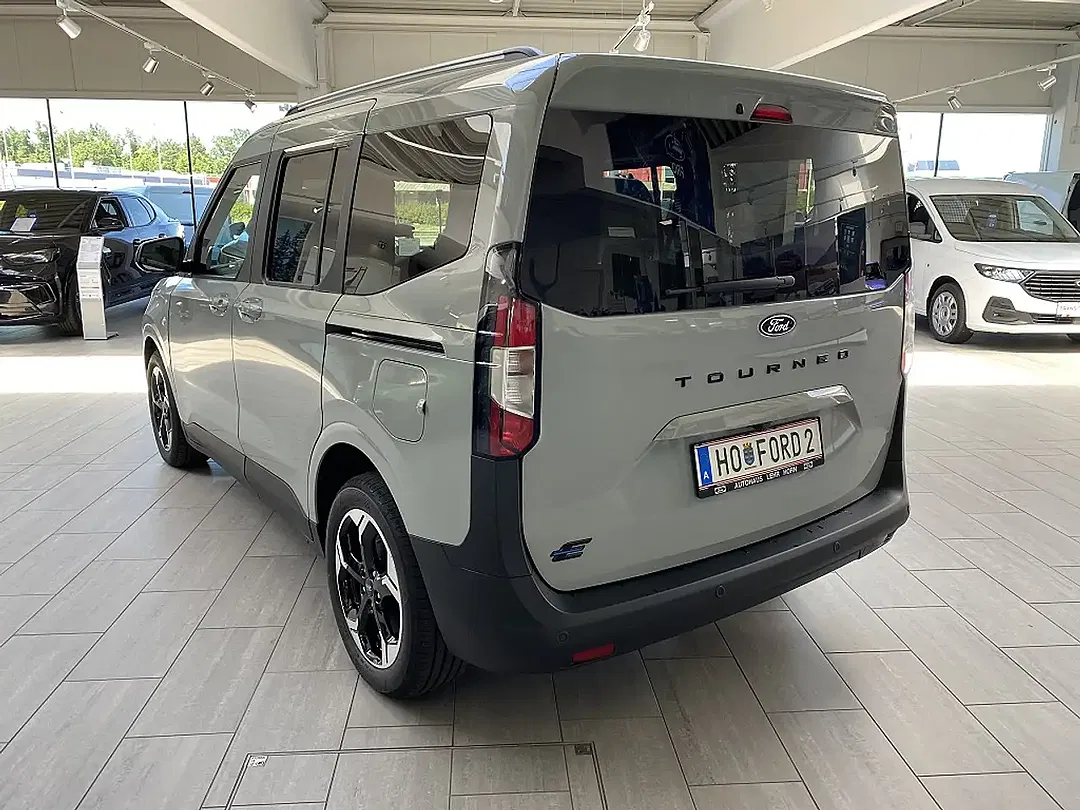 Ford Tourneo Courier Titanium - Thumbnail 9