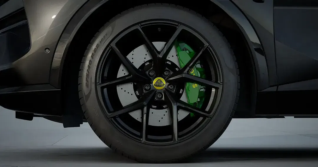 Lotus Eletre 600 Sport SE - Thumbnail 11