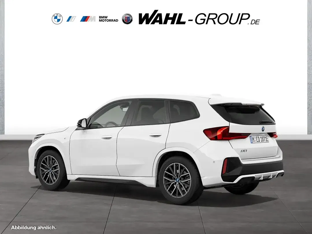 BMW iX1 xDrive M - Thumbnail 6