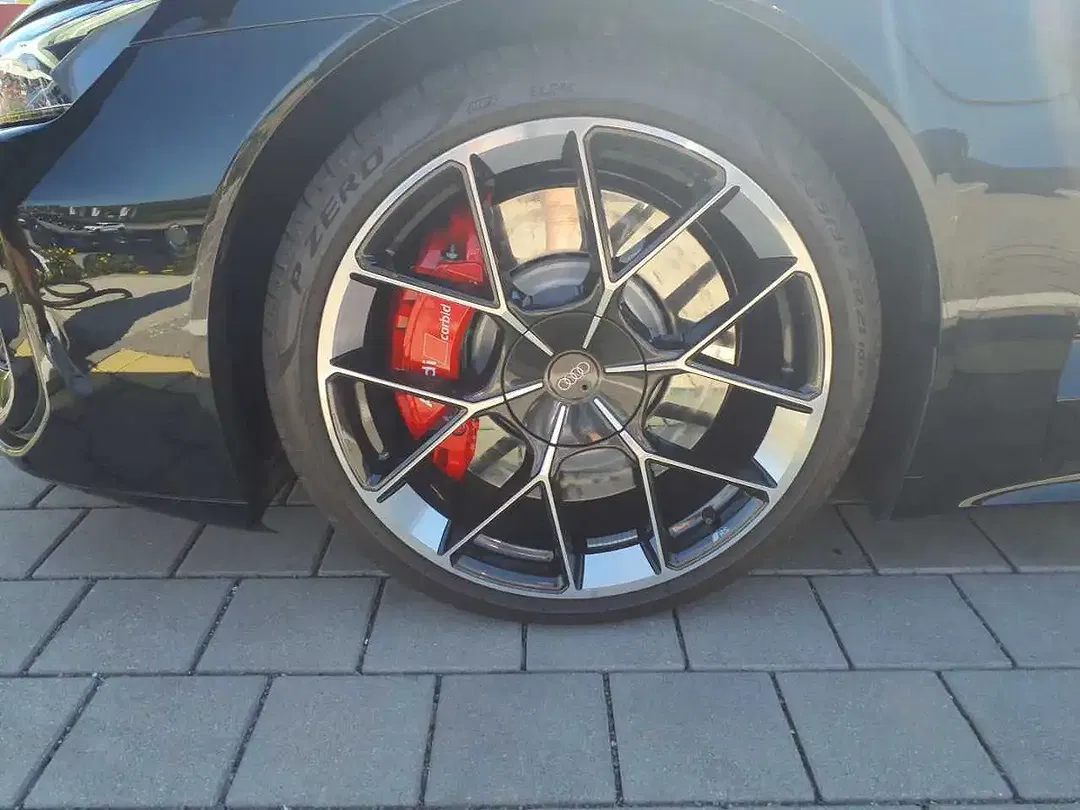 Audi RS e-tron GT Matrix LED - Thumbnail 9