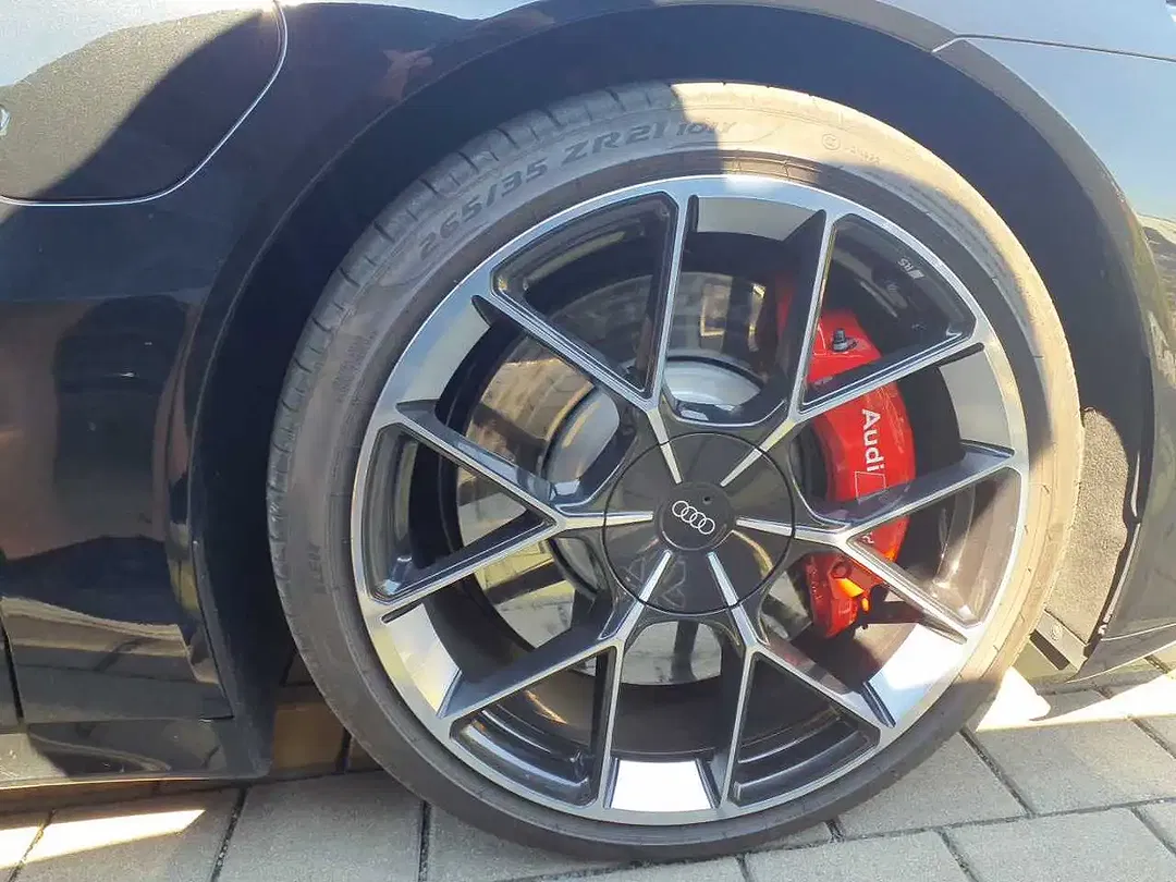 Audi RS e-tron GT Matrix LED - Thumbnail 12