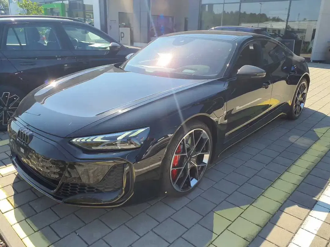 Audi RS e-tron GT Matrix LED - foto 1