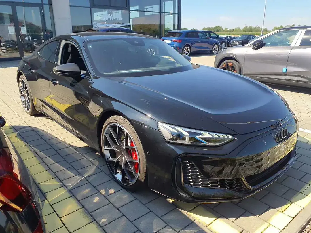 Audi RS e-tron GT Matrix LED - foto 2