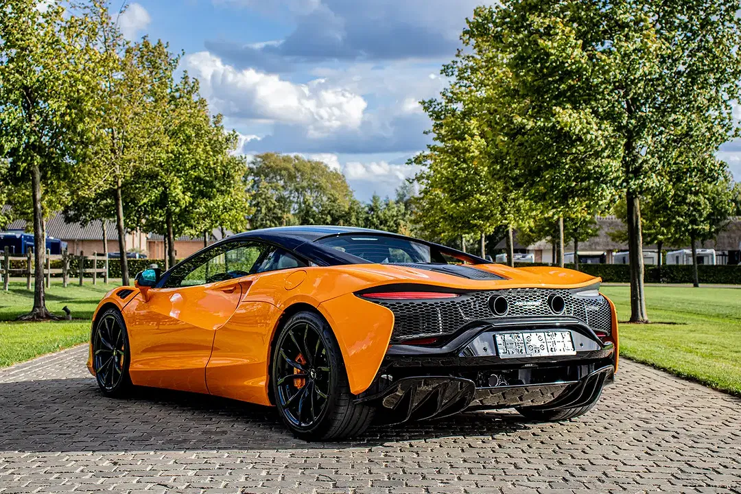 McLaren Artura V6 - Thumbnail 12