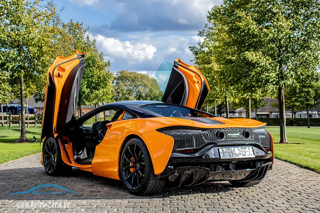 McLaren Artura V6 - foto 2