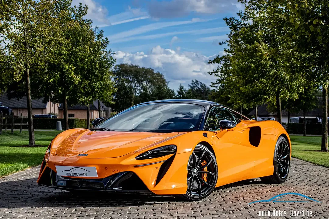McLaren Artura V6 - Thumbnail 3