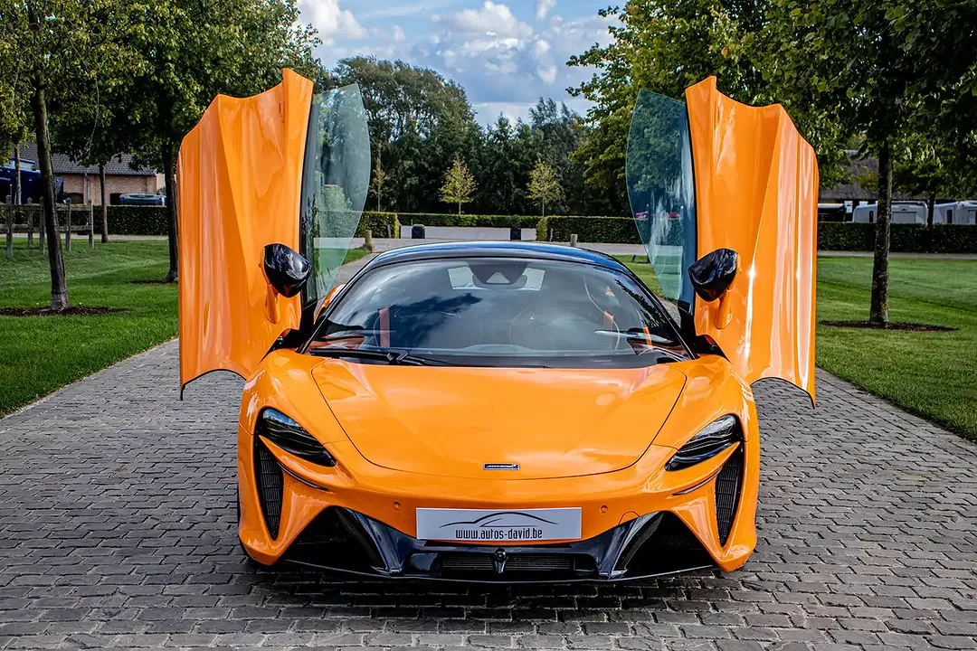 McLaren Artura V6 - Thumbnail 9