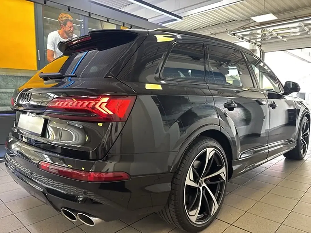 Audi SQ7 4.0 TFSI quattro competition plus - Thumbnail 4