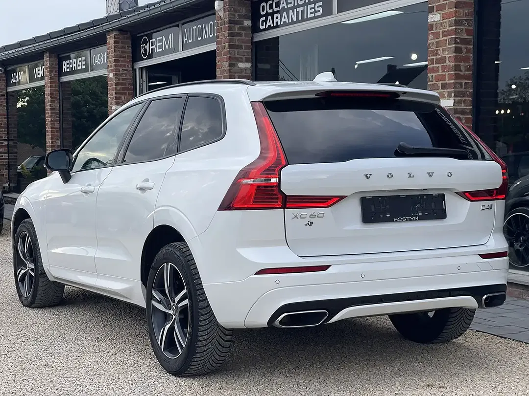 Volvo XC60 D4 2.0 R-Design - foto 2