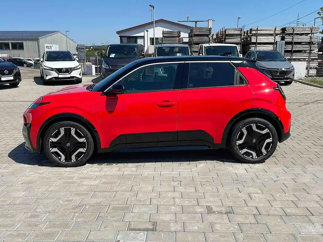Nissan Micra Evolve - Thumbnail 9