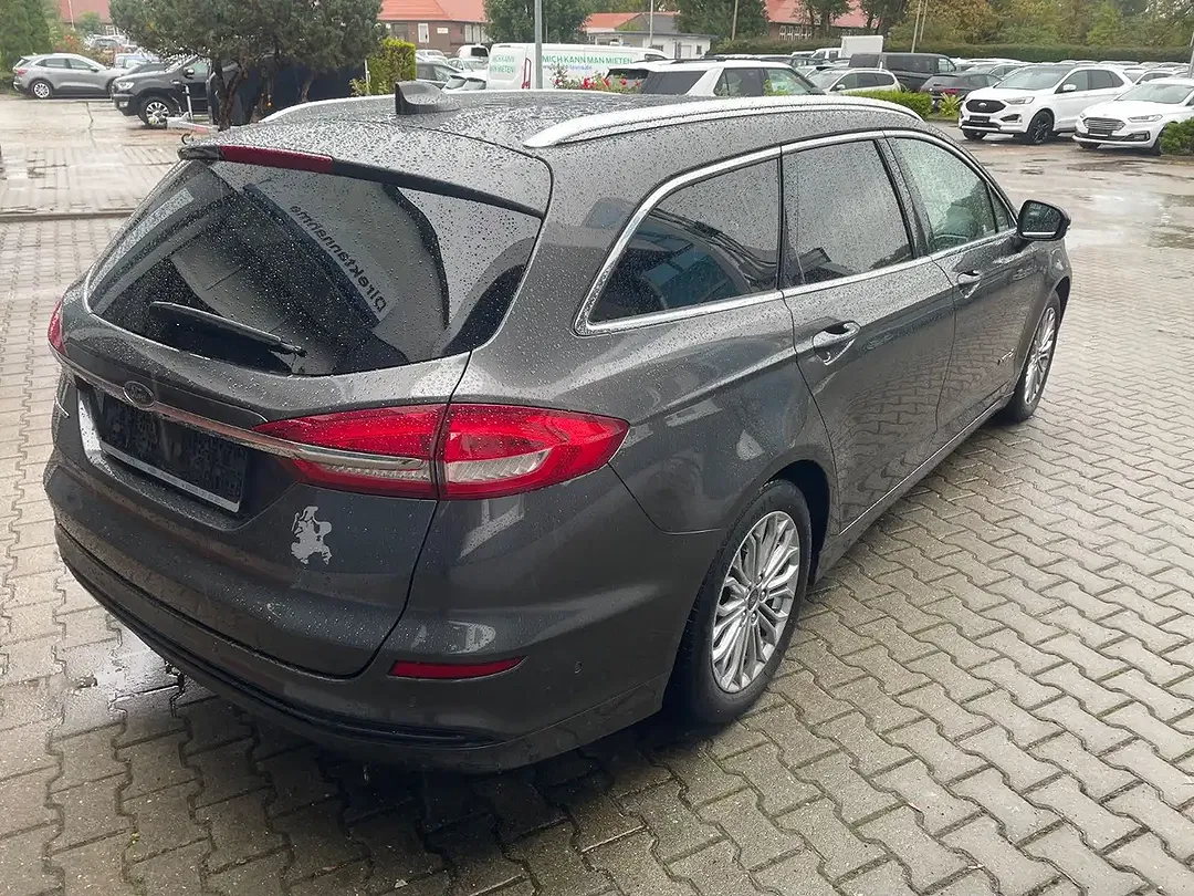 Ford Mondeo MHEV Titanium - Thumbnail 4