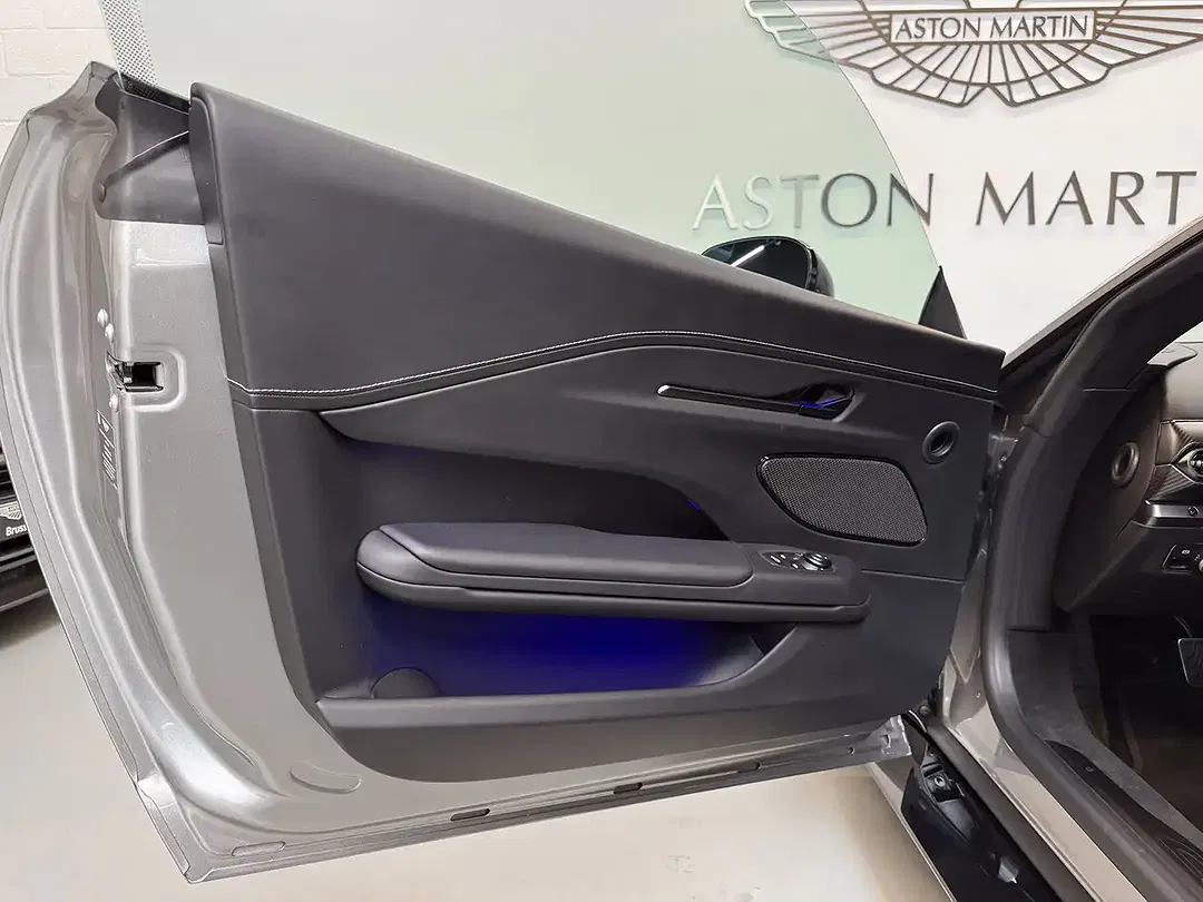 Aston Martin Vantage S Coupe - Thumbnail 14