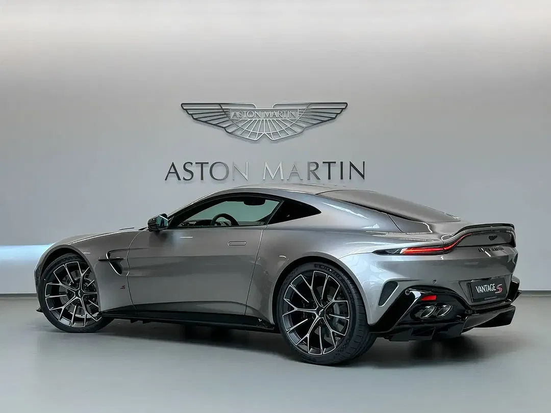 Aston Martin Vantage S Coupe - Thumbnail 4