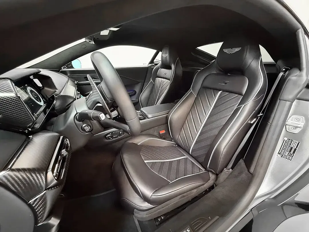 Aston Martin Vantage S Coupe - Thumbnail 8