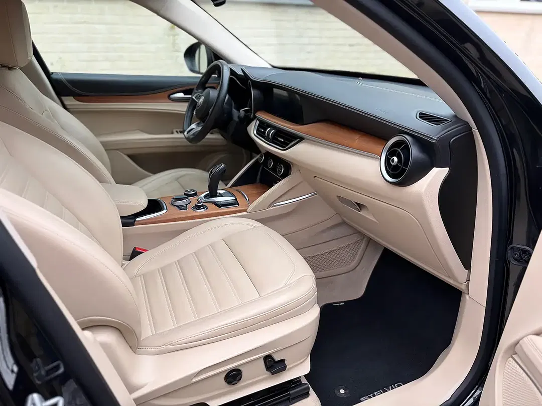 Alfa Romeo Stelvio 2.2 Super - Thumbnail 16