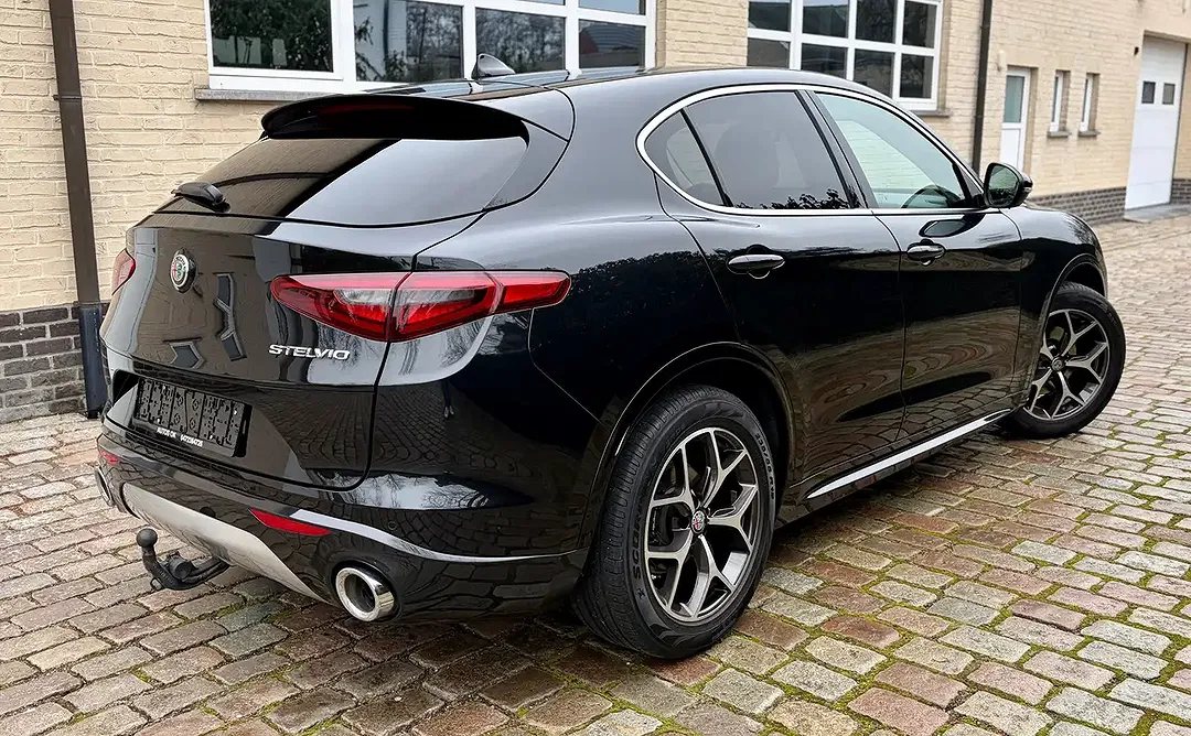 Alfa Romeo Stelvio 2.2 Super - Thumbnail 6