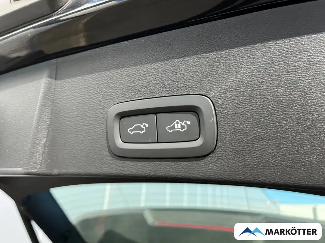 Volvo XC40 Recharge Plus - Thumbnail 7