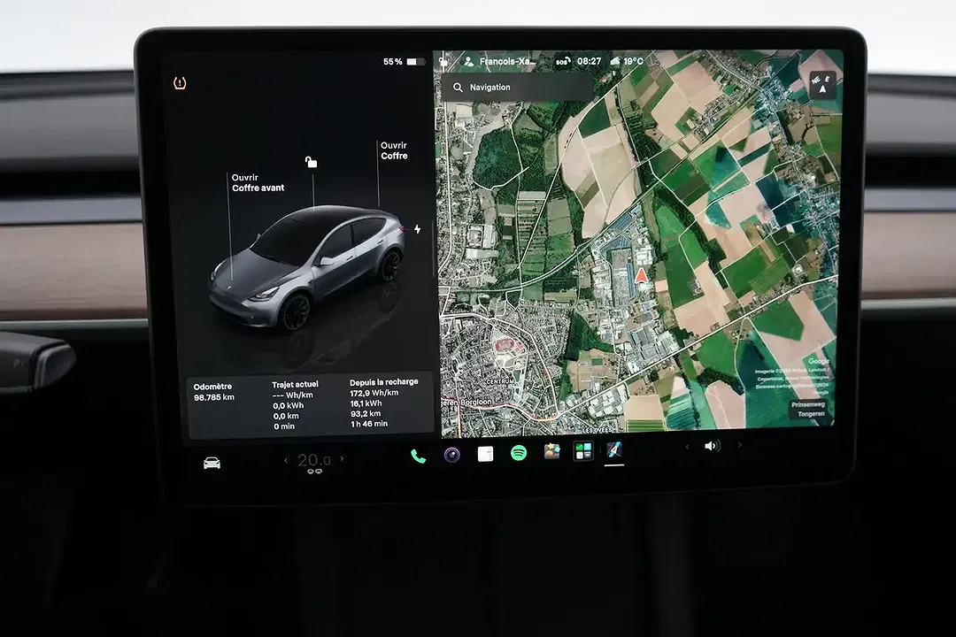 Tesla Model Y Dual Motor Long Range - Thumbnail 8