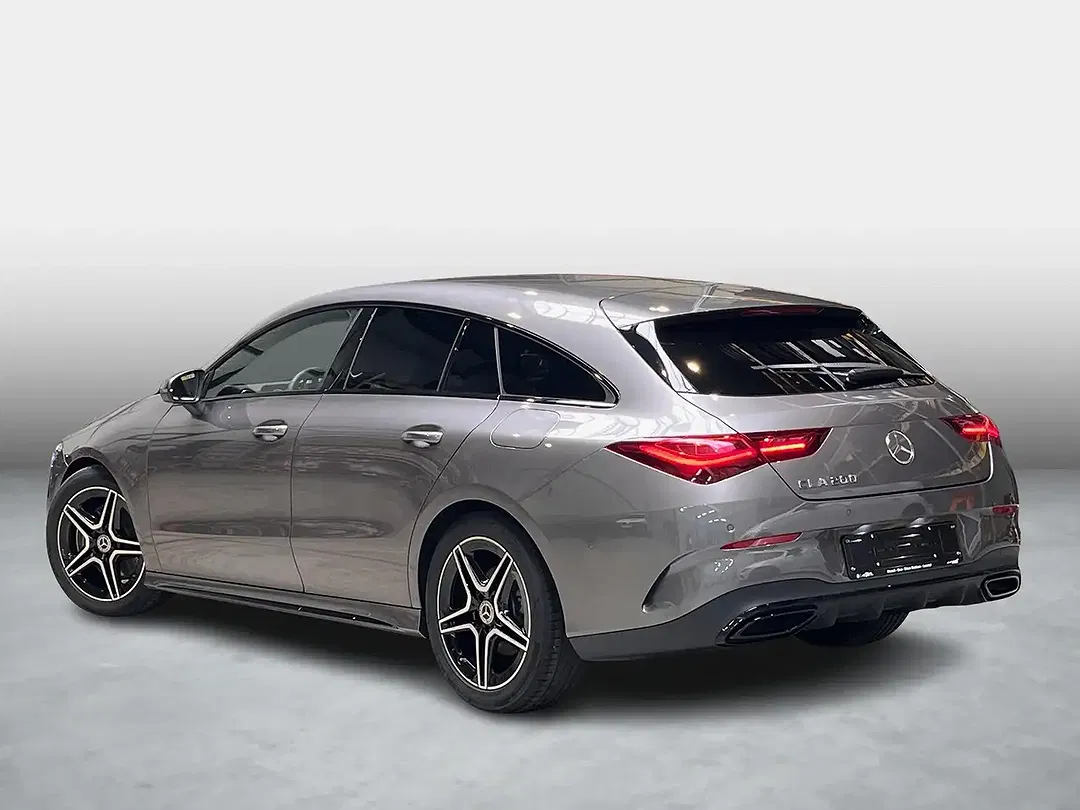 Mercedes-Benz CLA 200 AMG Line - Thumbnail 3