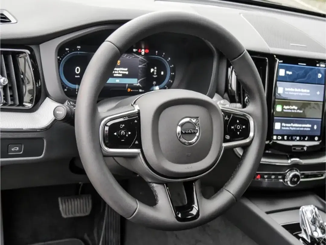 Volvo XC60 B4 Plus Dark - Thumbnail 13