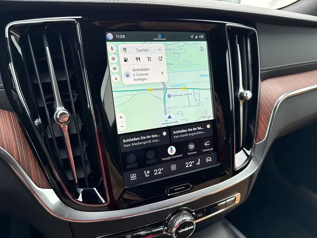 Volvo V60 Cross Country B5 AWD - Thumbnail 13