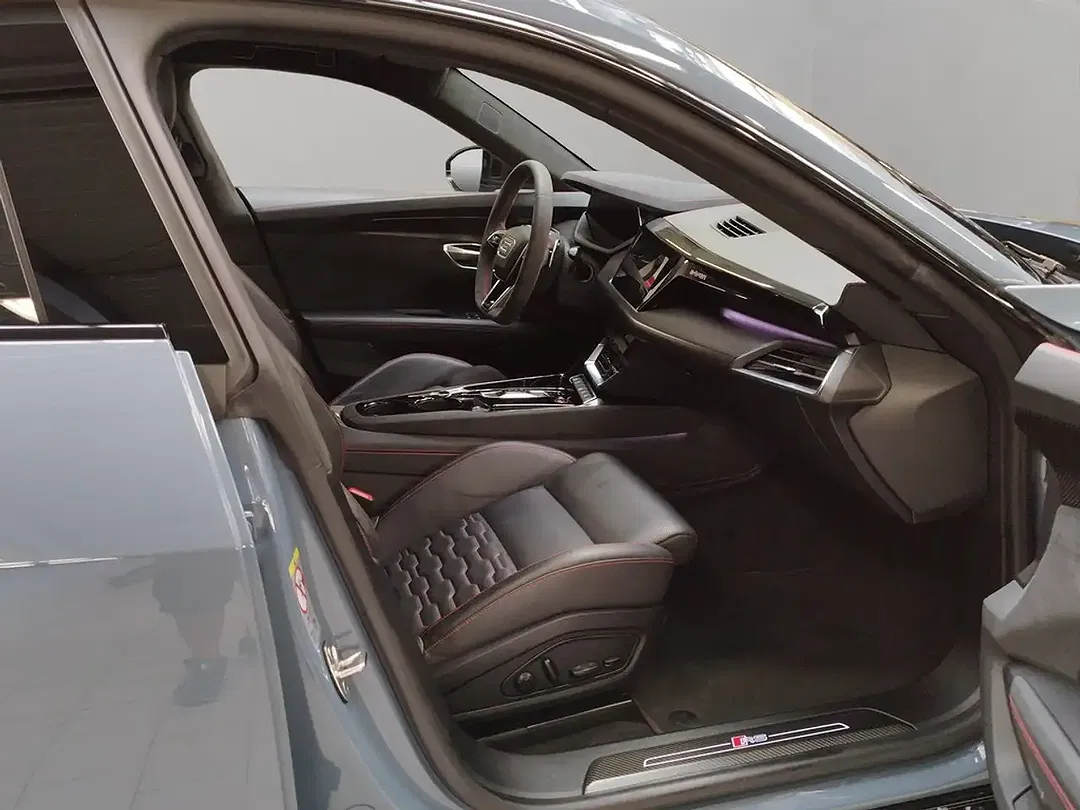 Audi RS e-tron GT Matrix LED - Thumbnail 8