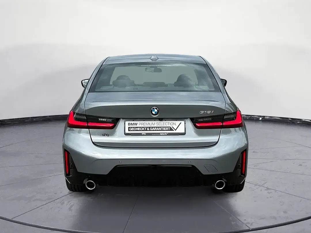 BMW 318 M Sport - Thumbnail 4
