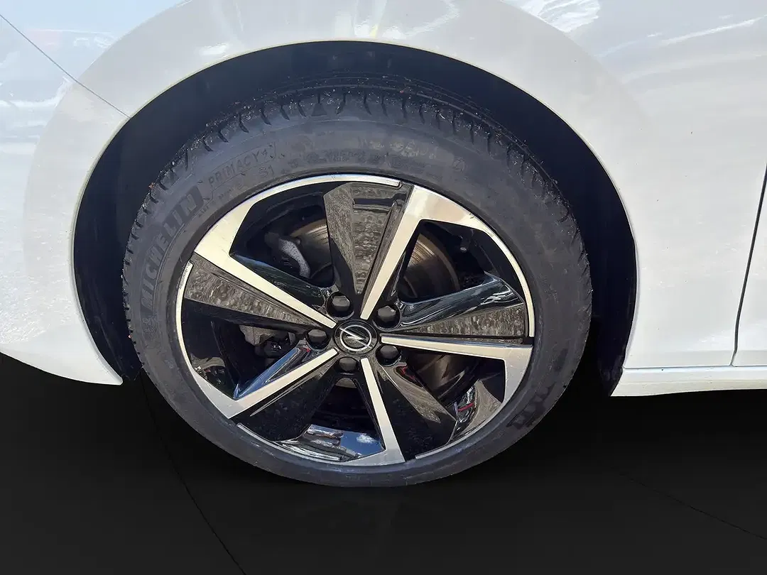 Opel Astra 1.2 Turbo GS - Thumbnail 18