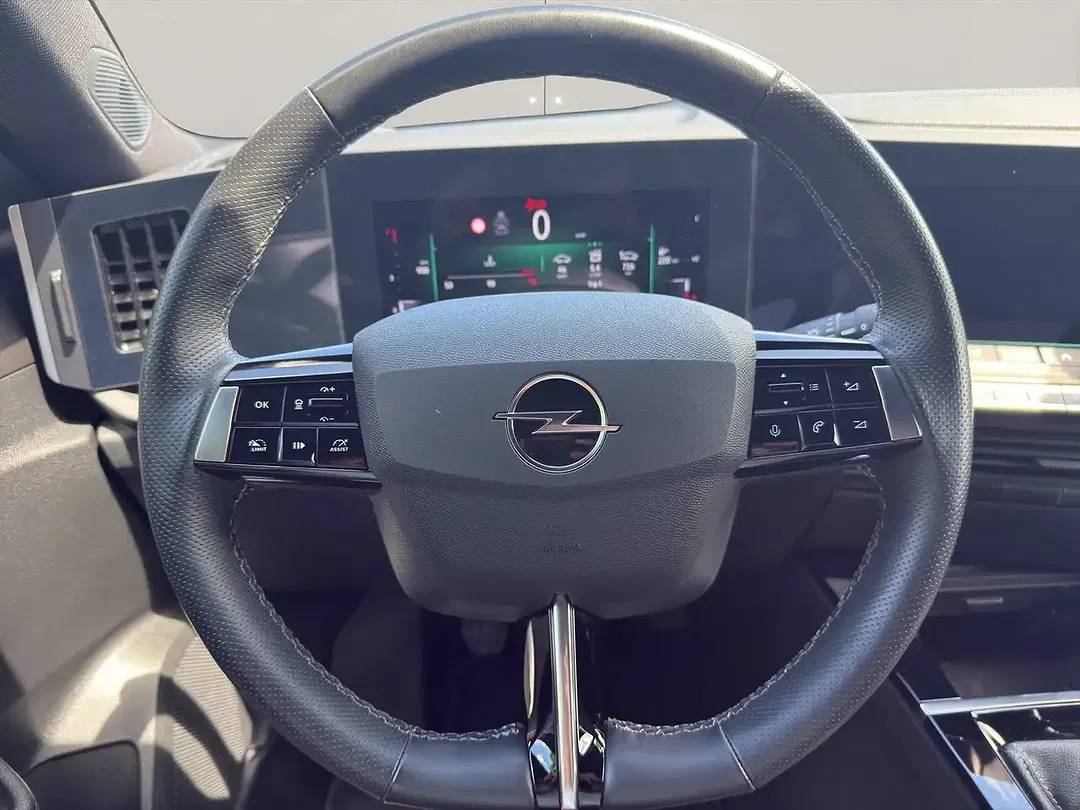 Opel Astra 1.2 Turbo GS - Thumbnail 8