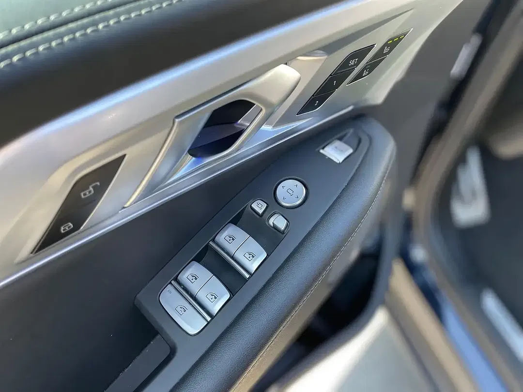 BMW XM - Thumbnail 4