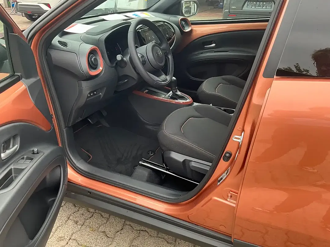 Toyota Aygo X 1.5 Hybrid Teamplayer - Thumbnail 9