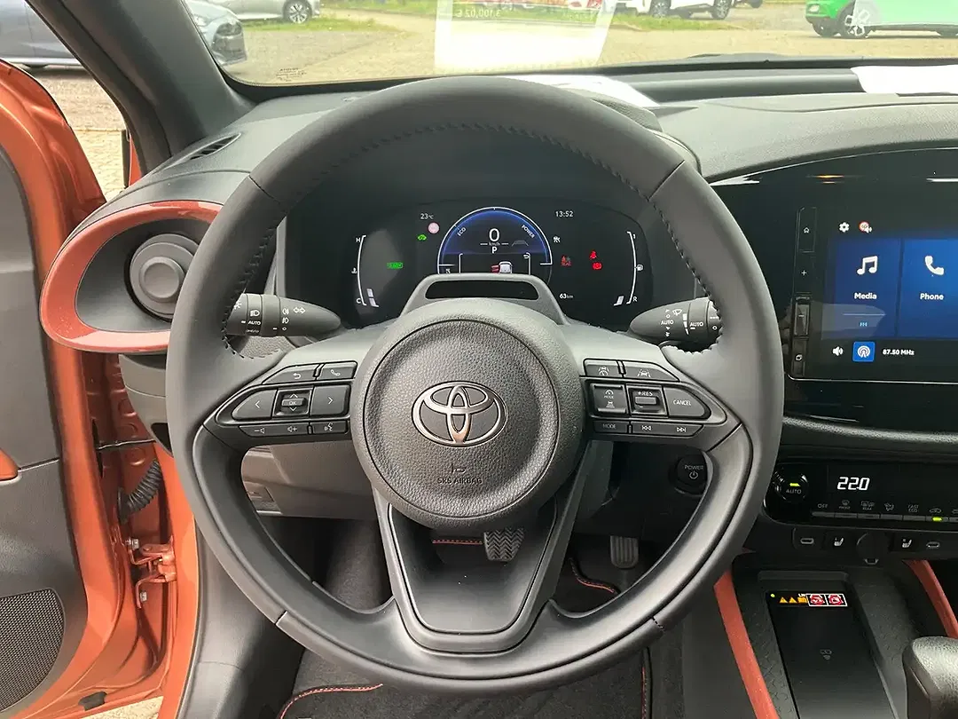 Toyota Aygo X 1.5 Hybrid Teamplayer - Thumbnail 12
