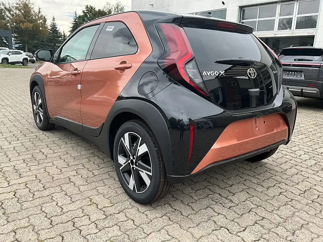 Toyota Aygo X 1.5 Hybrid Teamplayer - Thumbnail 3