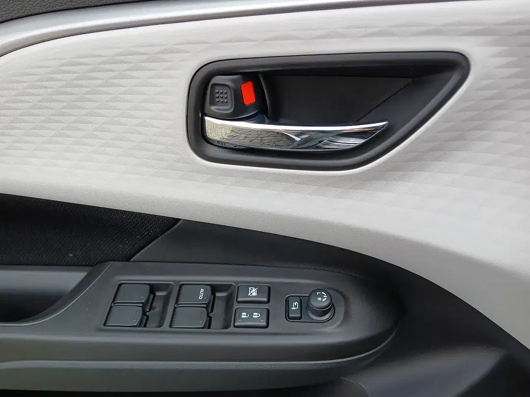 Suzuki Swift Hybrid 1.2 Dualjet Comfort+ - Thumbnail 13
