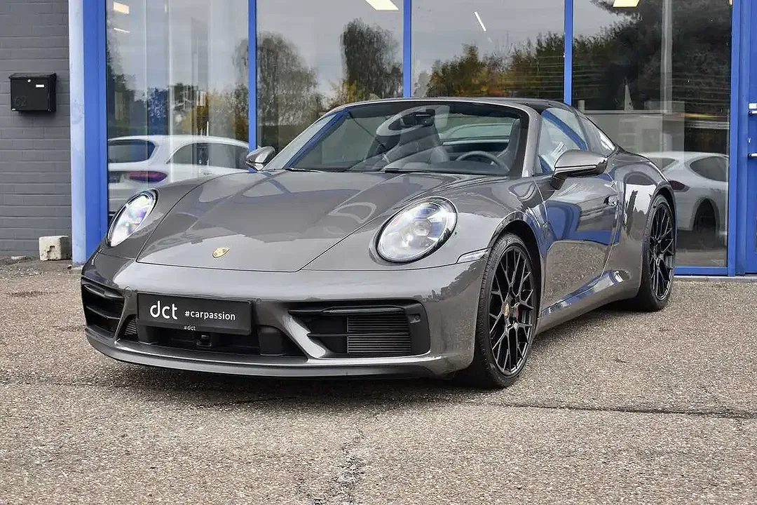 Porsche 911 S/T Targa 4 GTS - Thumbnail 1