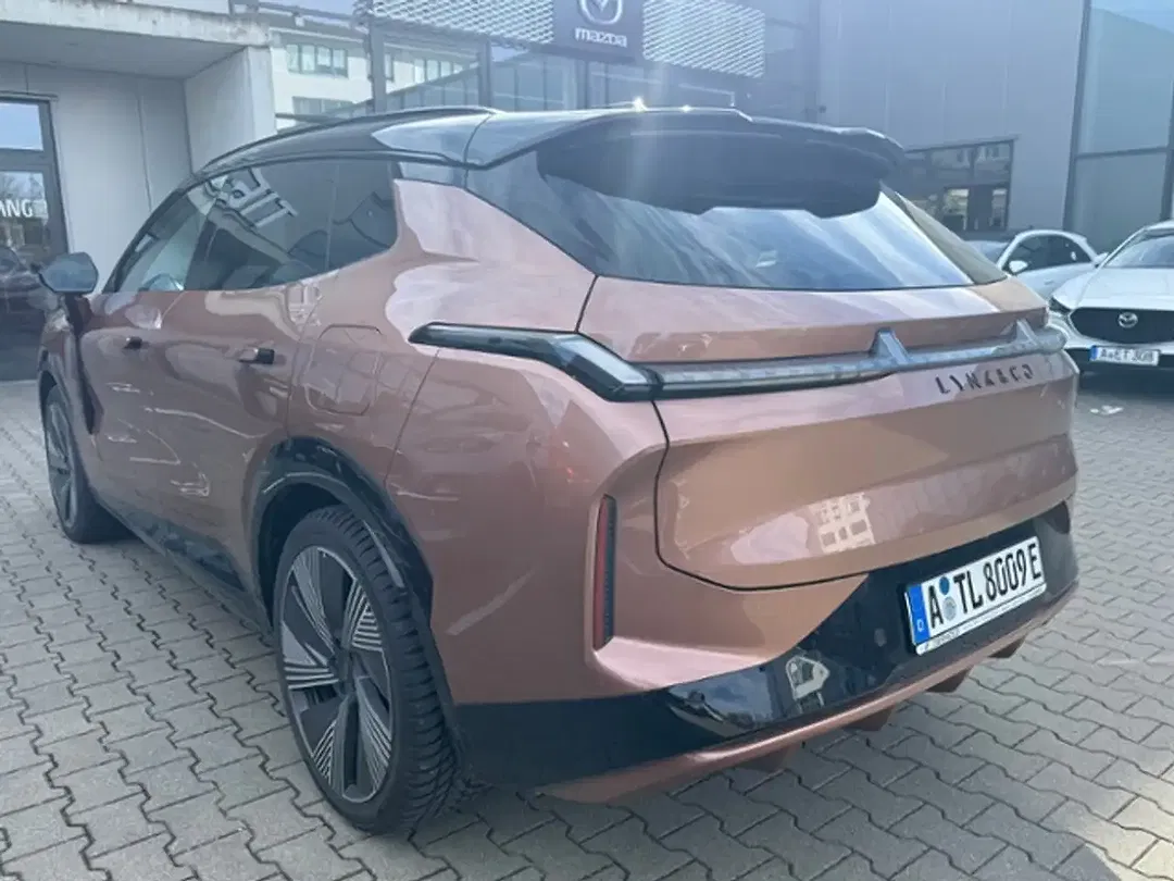 Lynk & Co 08 - Thumbnail 3