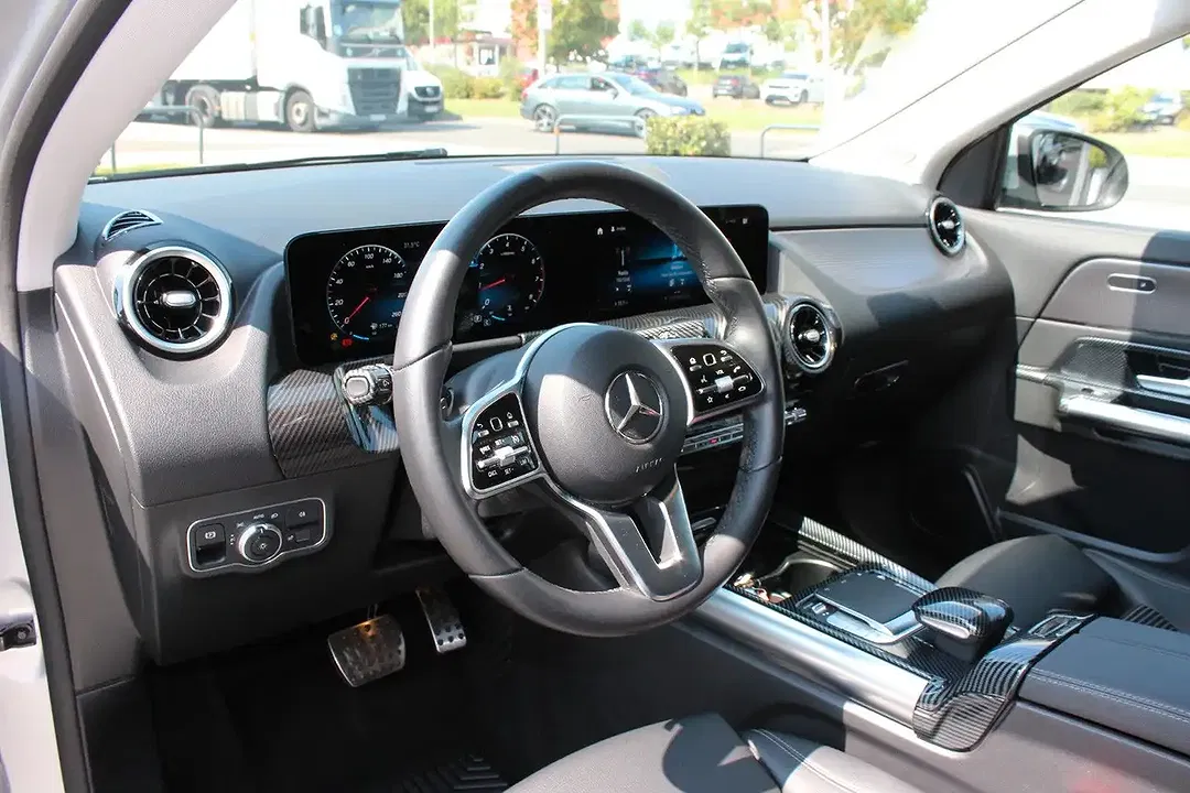 Mercedes-Benz GLA 200 7G-DCT MBUX - Thumbnail 13