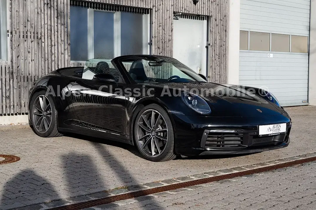 Porsche 992 Carrera 4 Cabriolet - foto 1