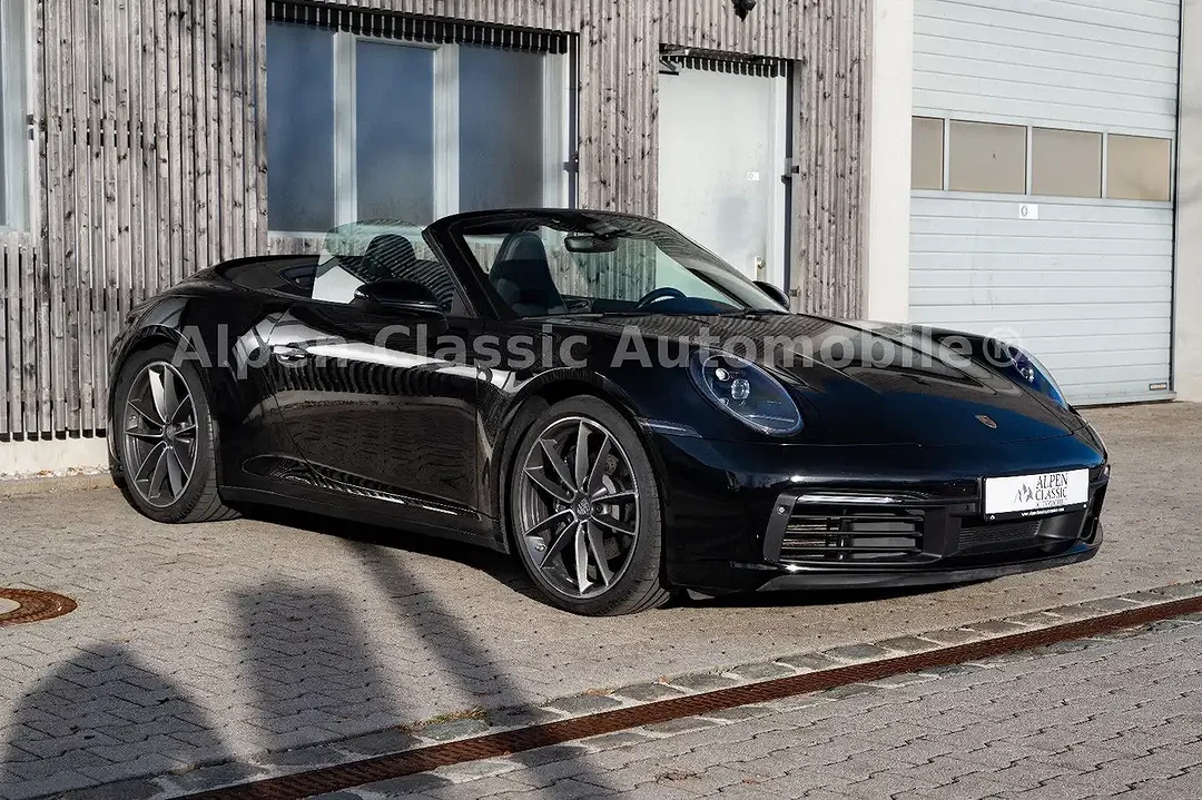 Porsche 992 Carrera 4 Cabriolet - Afbeelding 1