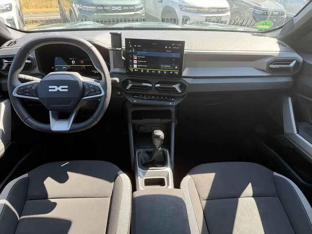 Dacia Bigster TCe Journey - Thumbnail 9