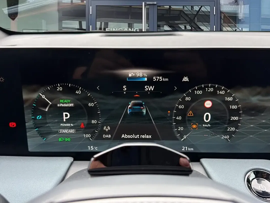Nissan Leaf Evolve - Thumbnail 10