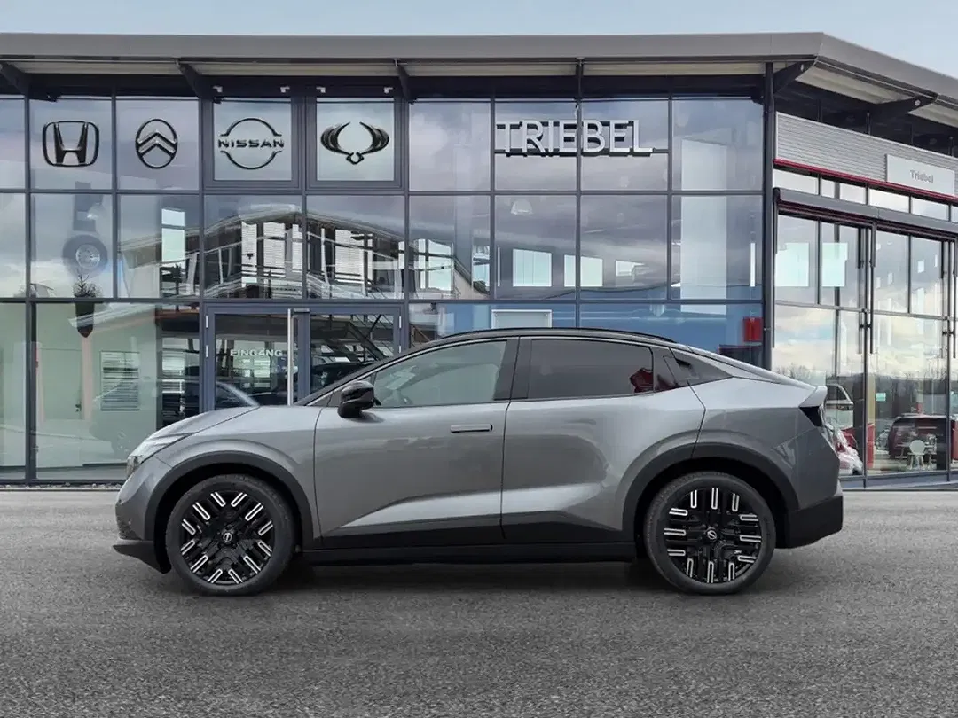 Nissan Leaf Evolve - Thumbnail 3