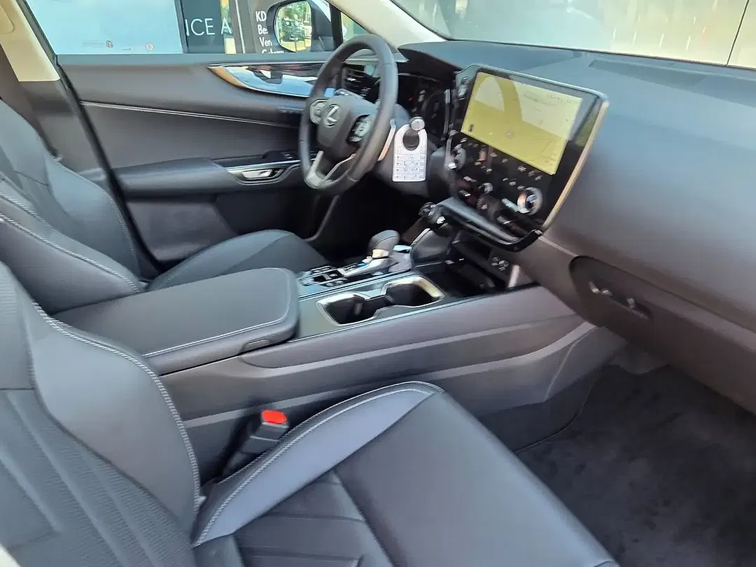 Lexus NX 450h+ E-FOUR Executive - Thumbnail 10